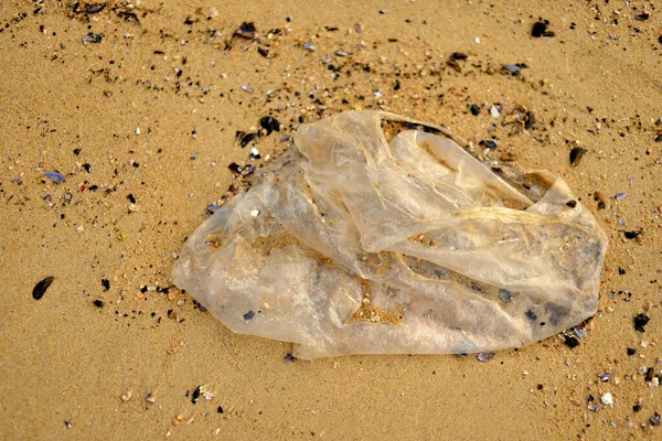 海洋のプラスチック汚染 環境コンセプト — ストック写真