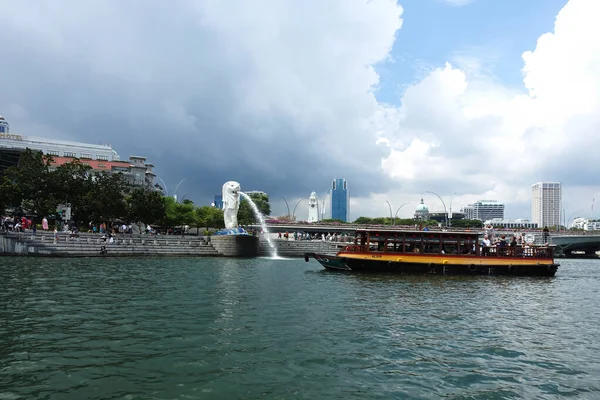 Singapore Listopad 2022 Singapurskie Wycieczki Ducktours Przynoszą Turystom Jednogodzinną Przygodę — Zdjęcie stockowe