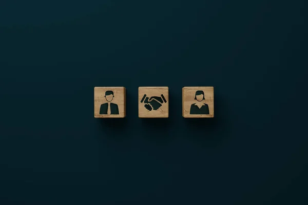 Деревянные Блоки Иконой Мужчины Женщины Пожимающие Руки Согласия Развод Медиация — стоковое фото