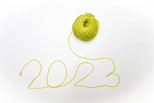 Число 2023 Зеленой Пряжи Клубок Пряжи Изолированы Белом Фоне Крупным — стоковое фото