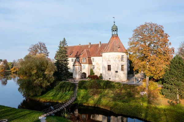 Κάστρο Jaunpils Χτίστηκε 1301 Livonia Order Φρούριο Λετονία Εναέρια Άποψη — Φωτογραφία Αρχείου