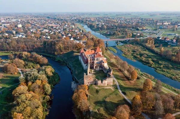 Bauska Μεσαιωνικό Κάστρο Συγκρότημα Από Ψηλά Bauska Λετονία — Φωτογραφία Αρχείου
