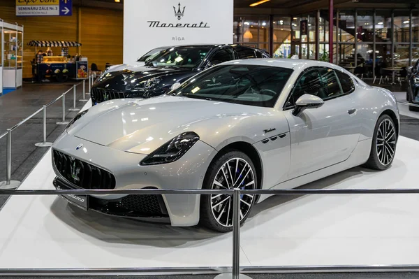 Riga Lotyšsko Dubna 2023 Maserati Granturismo Luxusní Superauto Představilo Autosalonu — Stock fotografie