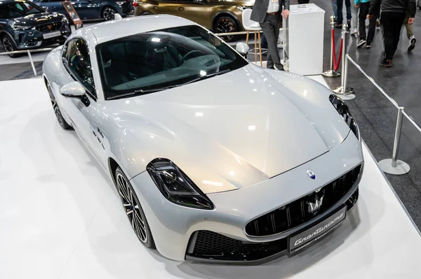 Riga Lotyšsko Dubna 2023 Maserati Granturismo Luxusní Superauto Představilo Autosalonu — Stock fotografie
