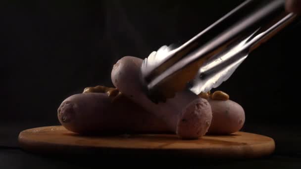 Weisswurst Cerca Exquisito Weisswurst Bávaro Recién Cocinado Hervido Cubierto Mostaza — Vídeo de stock