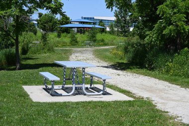 parktaki ve manzaradaki çardak,