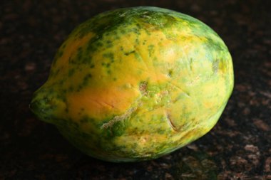 Lezzetli papaya kesimi.