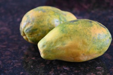 Lezzetli papaya kesimi.