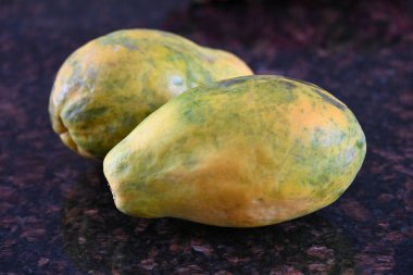 Lezzetli papaya kesimi.