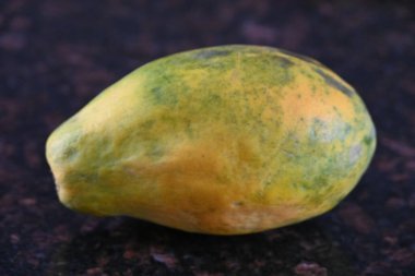 Lezzetli papaya kesimi.