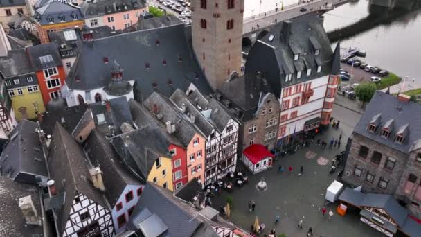 Luftaufnahme Des Zentralplatzes Und Des Marktplatzes Bernkastel Kues Moseltal Rheinland — Stockvideo