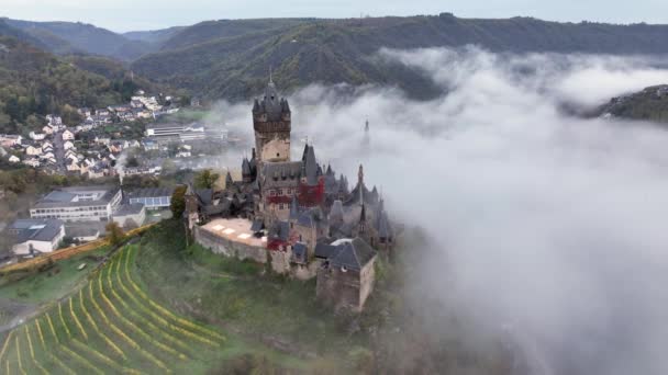 Vackert Talsslott Cochem Vid Floden Mosel Rheinland Pfalz Tyskland Aerial — Stockvideo