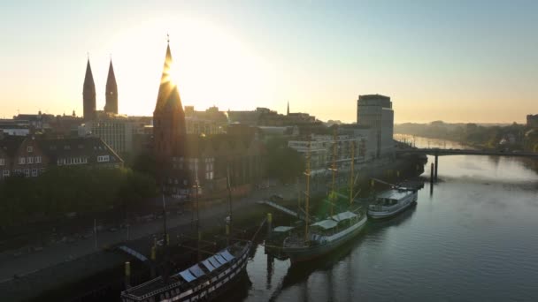 Bremen Luftaufnahme Des Historischen Zentrums Von Bremen Bei Sonnenaufgang Uhd — Stockvideo