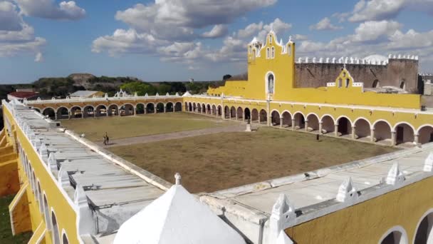Drone Aéreo Disparado Izamal Yucatan México San Antonio Pádua Convento — Vídeo de Stock