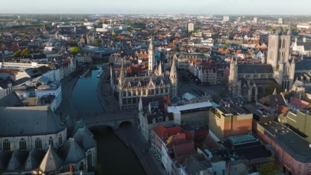 Воздушный Полет Над Центром Бельгийского Гента Видом Город Закате Солнца — стоковое видео