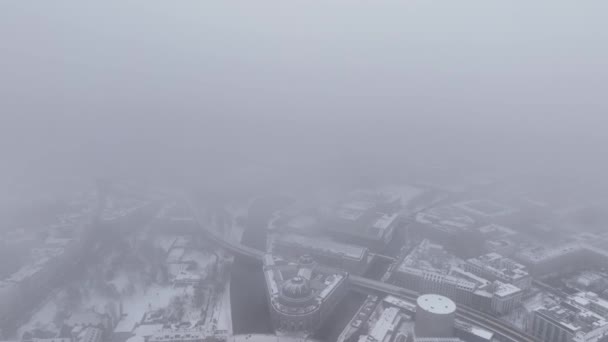 Museumsinsel Vom Schnee Bedeckt Luftaufnahme Von Der Museumsinsel Dem Fernsehturm — Stockvideo