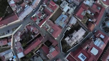Real Del Monte, Hidalgo, Meksika 'nın insansız hava aracı görüntüleri. Sihirli şehir Pachuca şehrinin yakınında gün doğumunda.