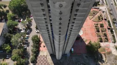 Belgrad Batı Kapısı, Zalim Gökdelen Kulesi, Batı Bloğu Mimari Mirası. Belgrad Havalimanı, Sırbistan. Yüksek kalite 4k görüntü