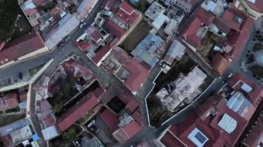 Real Del Monte, Hidalgo, Meksika 'nın insansız hava aracı görüntüleri. Sihirli şehir Pachuca şehrinin yakınında gün doğumunda.