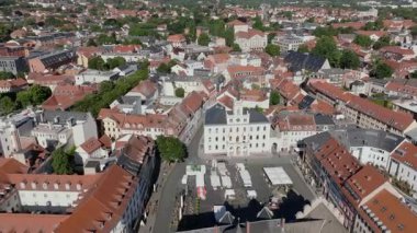 Weimar 'ın eski kültür şehri Thüringen, Almanya' daki hava aracı görüntüleri. Yaz günü. Yüksek kalite 4k görüntü