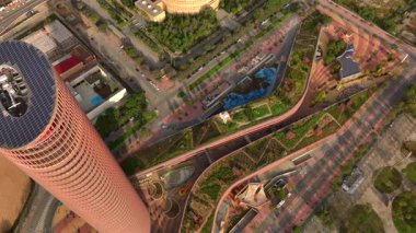 Seville Kulesi, Hava Drone Manzarası Sunnt Günü. Sevilla, İspanya 'da 