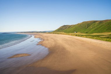 Rhossili Körfezi Sahili, Gower Yarımadası, Swansea, Güney Galler, Birleşik Krallık.