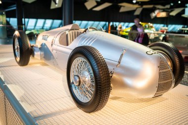 1936 Otomobil Birliği Audi V16, Riga Motor Müzesi, Vintage Araba Sergisi. Riga, Letonya - 12 Mart 2023.