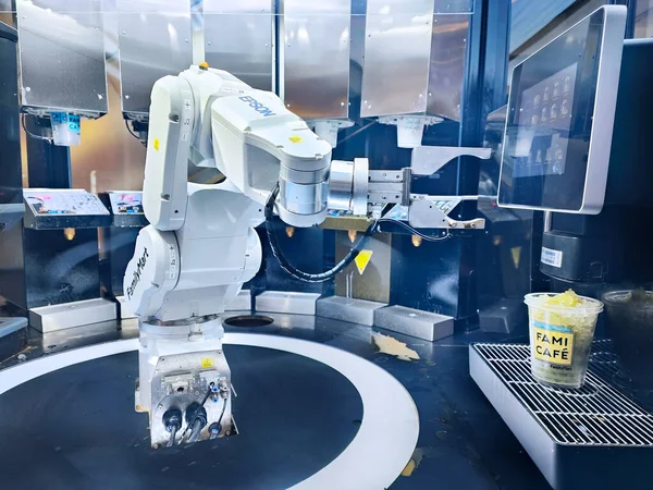 Jakarta Indonesia September 2022 Close Robot Arm Serving Beverages Cafe — Stock Photo, Image