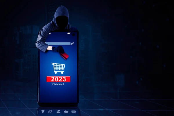 Okänd Man Som Håller Ett Kreditkort Samtidigt Hacka Shopping Online — Stockfoto