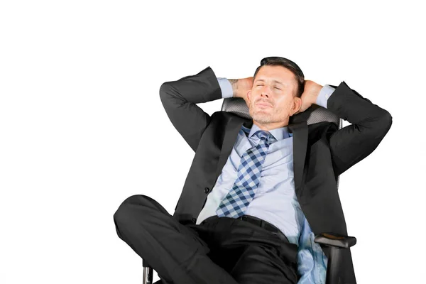 Homem Negócios Confortável Faz Uma Pausa Seu Trabalho Inclina Volta — Fotografia de Stock