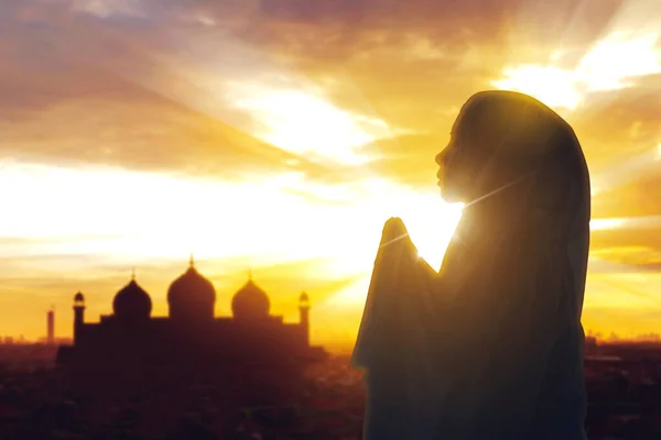 Silhouette Muslim Woman Having Worship Praying Fasting Eid Islam Culture — Stock Photo, Image