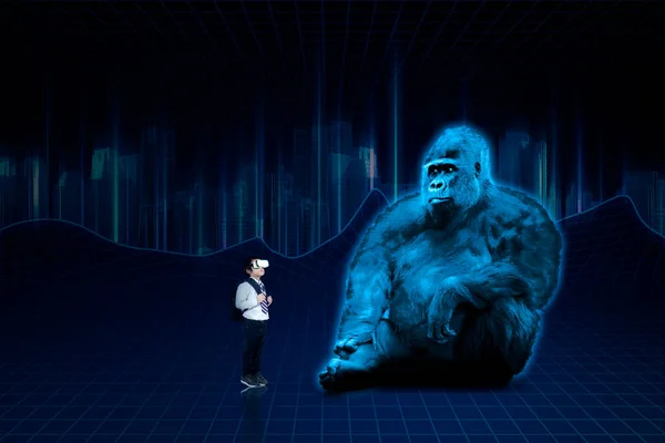 Estudiante Escuela Aprendiendo Sobre Gorila Metaverso —  Fotos de Stock