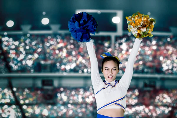 Een Vrouwelijke Cheerleader Actie Een Stadion — Stockfoto