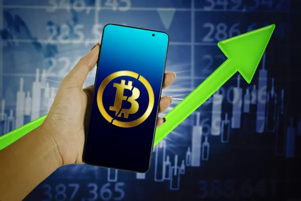 Dvojité Vystavení Podnikatelské Ruky Držící Mobilní Telefon Symbolem Bitcoinu Přeříznutým Stock Obrázky
