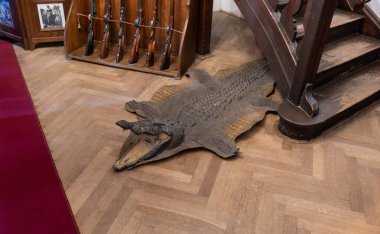 Cesky Stenberk - 8.5.2025: Çek Cumhuriyeti 'nde Cesky Sternberk Şatosu' nun (Burg Sternberg) tarihi mobilya, dekor ve asil mirasın zarafetini yansıtan korunmuş odaları