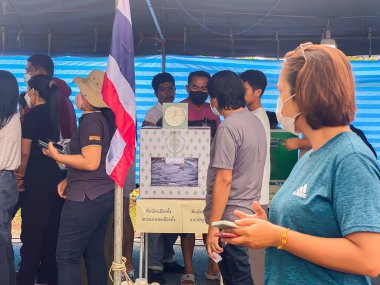Seçim öncesi telaşlı halk haklarını kullanıyor, bir sürü sorun... 124.07 05 Phuket Tayland, Tayland 'ın yeni başbakanının seçilmesi.