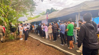 Seçim öncesi telaşlı halk haklarını kullanıyor, bir sürü sorun... 124.07 05 Phuket Tayland, Tayland 'ın yeni başbakanının seçilmesi.