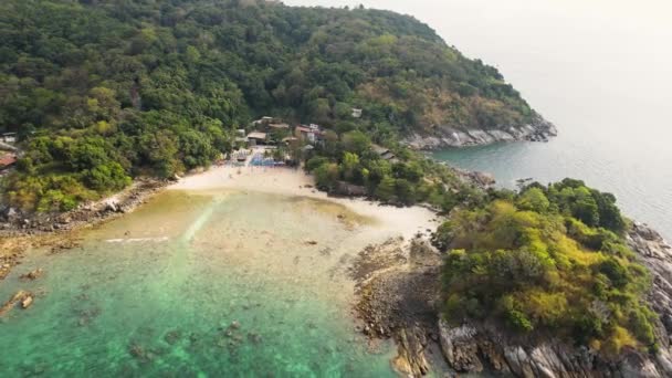 天堂海滩 一个观点 不远处的Patong 美丽的天然海景 — 图库视频影像