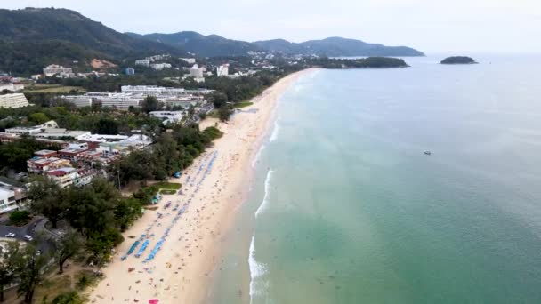 Drone Video Höga Vinkelbilder Kata Beach Karon Vacker Strand Phuket — Stockvideo