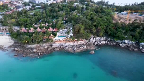Drone Video Höga Vinkelbilder Kata Beach Karon Vacker Strand Phuket — Stockvideo