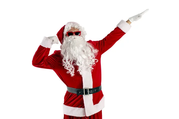 Santa Claus Culturista Traje Rojo Con Barba Gafas Muestra Bíceps —  Fotos de Stock