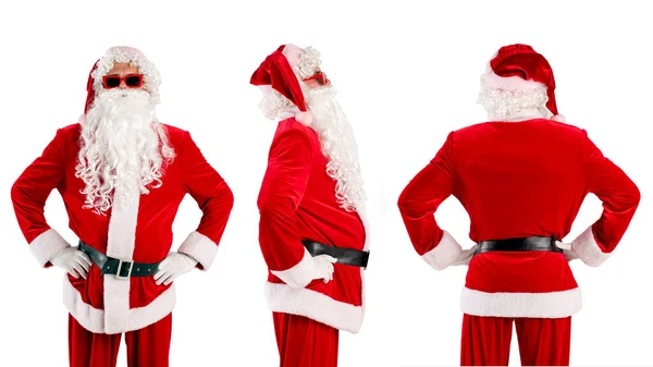 さまざまなポーズのサンタ クラスのコラージュ 眼鏡のひげを生やした赤いスーツのサンタ クラスは 白の隔絶された背景 新年とクリスマスのコンセプトの横と後方に立っています — ストック写真
