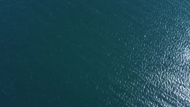 Niebieski Morze Anteny Szczyt Dół Widok Drona — Wideo stockowe