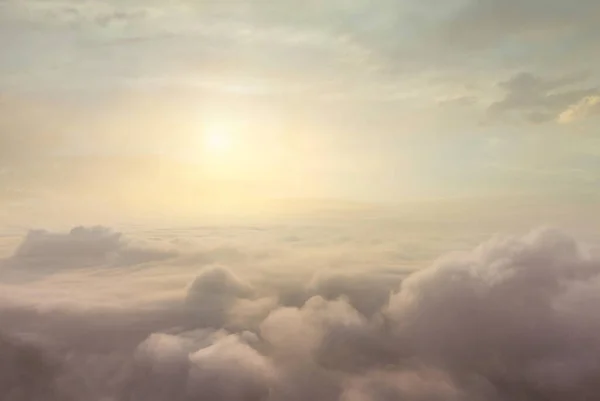 Hermoso Amanecer Puesta Sol Sobre Las Nubes Vista Desde Avión — Foto de Stock