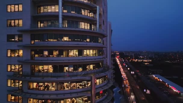 Biurowiec Nocy Dron Powietrzny Latający Widok — Wideo stockowe