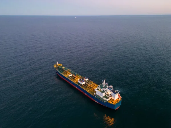 Letecký Top Pohled Ropná Loď Tanker Dopravce Olej Moři Při — Stock fotografie