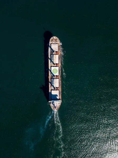 Großer Massengutfrachter Transportiert Getreide Auf See Luftaufnahme — Stockfoto