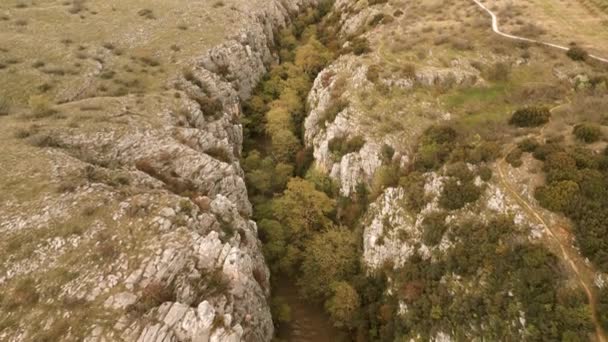 Вид Сверху Каньон Аггита Греции Высоты Птичьего Полета Открывается Захватывающий — стоковое видео