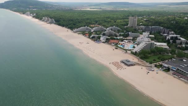 Bulgaristan Albena Kentinin Havadan Görünüşü Resmedilmeye Değer Deniz Kıyısı Boyunca — Stok video