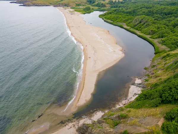 stock image An aerial top view of the rocky coastline of the Black Sea in southern Bulgaria near Sinemorets town, showcasing its rugged beauty and coastal splendor.